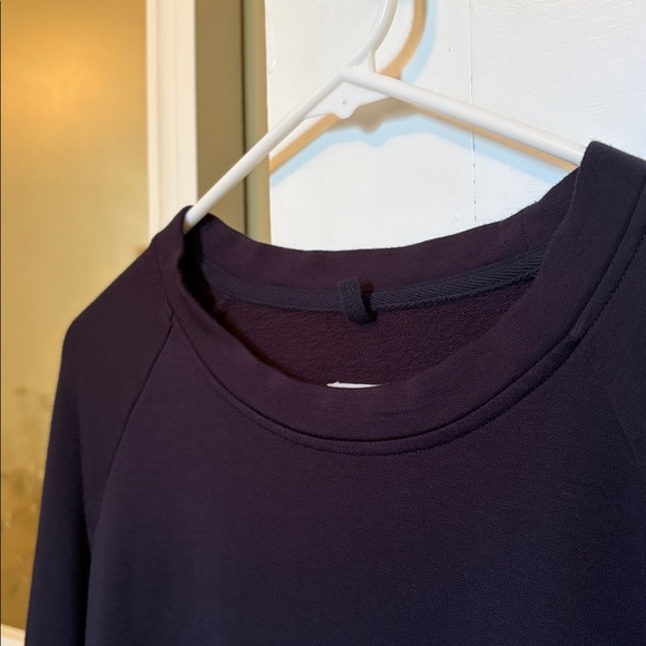 Lou & Grey Navy Blue Sweatshirt - Picture 3 of 9